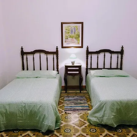 Casa Los Perales Holiday home Navalperal de Pinares